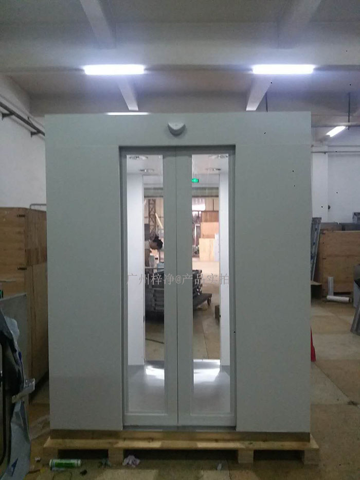 內(nèi)置自動門風淋室